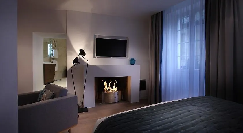 Petit Hôtel Confidentiel Chambéry Hotel